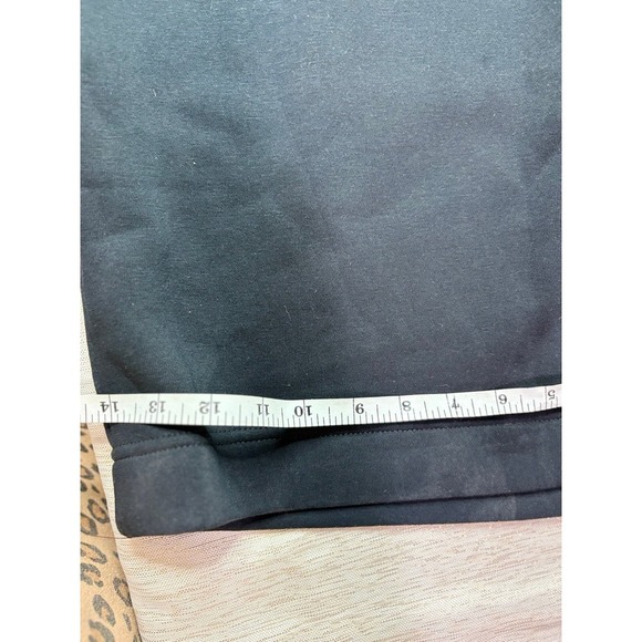 NWT standard fit high rise, crop length Nike sweatpants size 2X - Picture 6 of 11